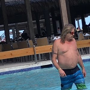 Meet your Posher, Cory